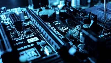 股市最新消息:以太坊爆仓额是比特币2倍,黄金却冲破3950美元