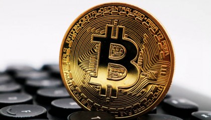 比特币价格突破 9. 5 万美金，渣打银行：Q2突破12万、年底20万