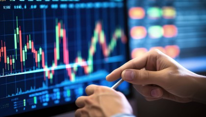 比特币又跳水,加密货币全网爆仓超20万人!知名交易员突发警告:“黑天鹅”