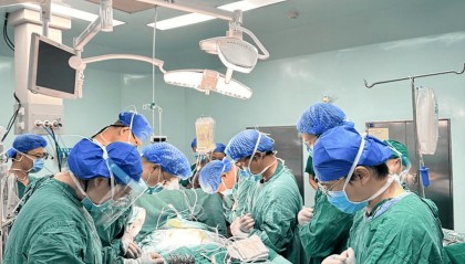 让生命延续!父母将23岁离世儿子的器官捐出“救了”七个人|封面头条