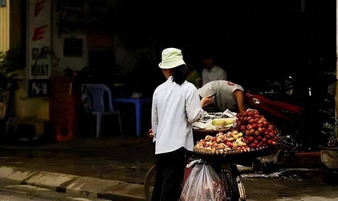 1万人民币换3398万越南盾，那这三千多万，在越南又能玩多久呢？