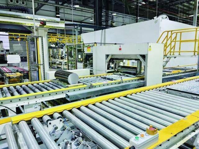 从“走出去”到“扎下根” 光储融合开辟新蓝海